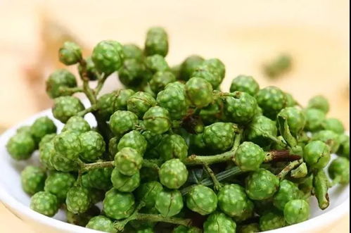 藤椒和花椒是一种东西吗 藤椒和青花椒图片区别