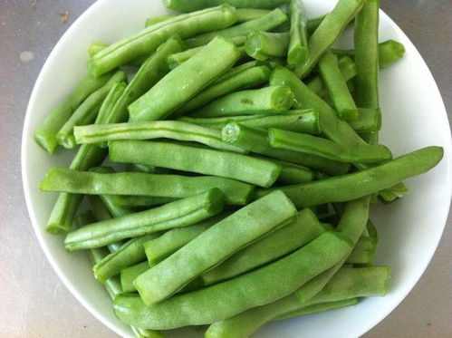 长豆角轻微夹生会中毒吗 豆角炒的有点脆有毒吗