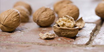 六个核桃过了一年能喝吗 六个核桃过了保质期6个月