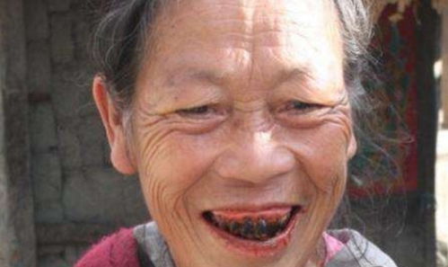 嚼槟榔为什么很爽 为什么嚼槟榔时抽烟会有快感