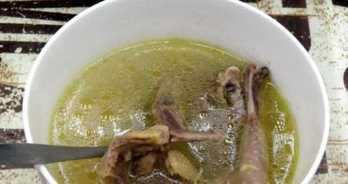 夏天炖鸽子汤的最佳配料 炖鸽子汤三放三不放