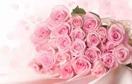 女儿送妈妈玫瑰花合适吗 哪种玫瑰适合送妈妈