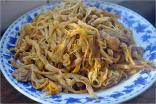 干黄花菜炒肉怎么做好吃 干黄花菜最简单的做法