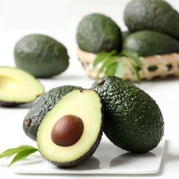 我坚持吃了一年牛油果 一天一个牛油果的危害