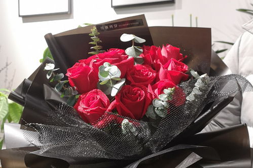 红玫瑰代表的含义 红玫瑰的寓意和象征什么意思
