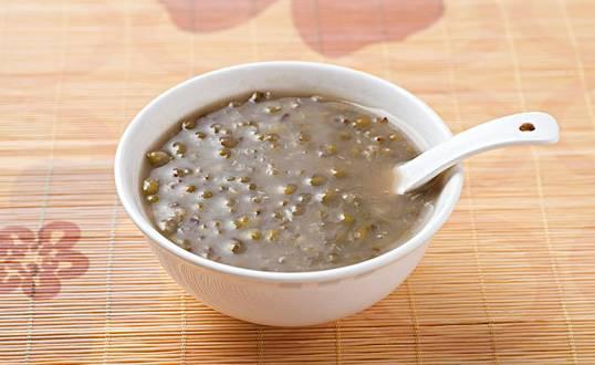 绿豆汤怎么煮最解毒 武汉一家5口因绿豆汤中毒