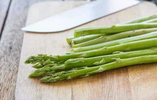 芦笋一年能吃几茬 种芦笋一棵会变一片吗