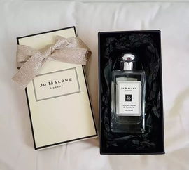 英国梨和小苍兰超难闻 英国梨和蓝风铃哪个好闻