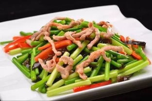 蒜苔是属于上火的食物吗 炒熟的蒜苔属于发物吗