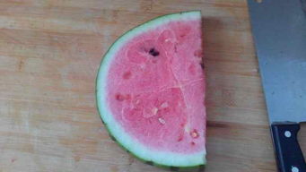 西瓜拼盘简单切法 西瓜的花样切法20种