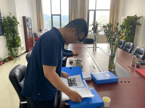 长春花为何动不动就枯萎 摸完长春花洗手就没毒了吧