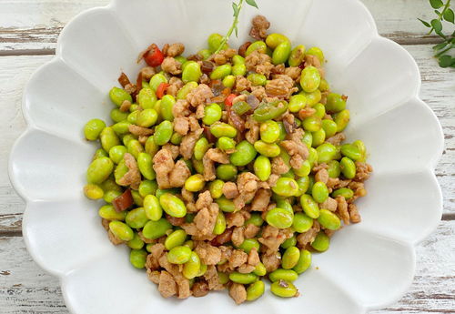 黄豆就是毛豆吗 毛豆是不是黄豆的前身