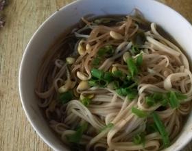 黄豆发豆芽怎么做 在家生黄豆芽简单方法