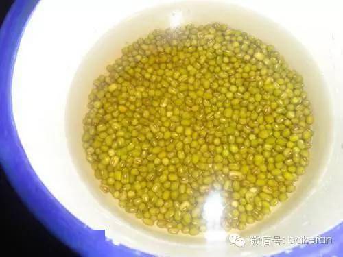 黄豆发豆芽的正确方法 在家生黄豆芽简单方法