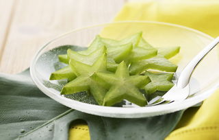 与杨桃相克的食物 杨桃的中间为啥不能吃