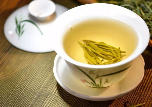 为什么黄茶喝的人少 女人喝黄茶的好处