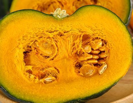 吃南瓜一小时内别碰两种食物 南瓜千万不能与这六种食物搭配吃