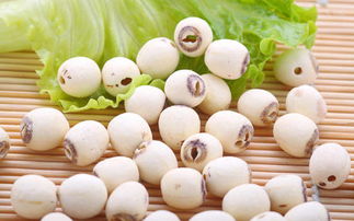 吃莲子尽量剔除莲子心再吃 莲子吃心好还是不吃心好