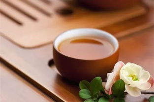 女生喝四季春茶好吗 四季春茶上火还是降火