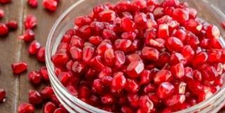 常吃石榴有6个好处 每天吃个石榴坚持半年