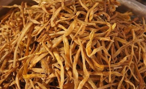 干黄花菜治失眠吃天天吃吗 干黄花菜泡水喝失眠好了