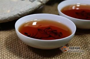 普洱茶喝熟茶还是生茶 普洱茶三种人不宜喝