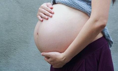 椰子水能净化羊水吗 孕妇喝椰子水的最佳时间