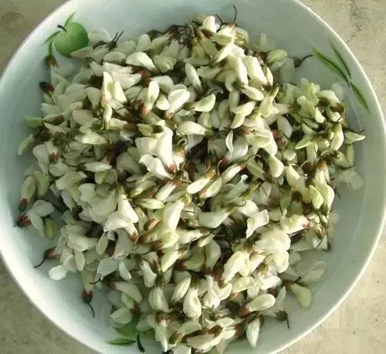 槐花的吃法大全家常 冷冻过的洋槐花怎么吃