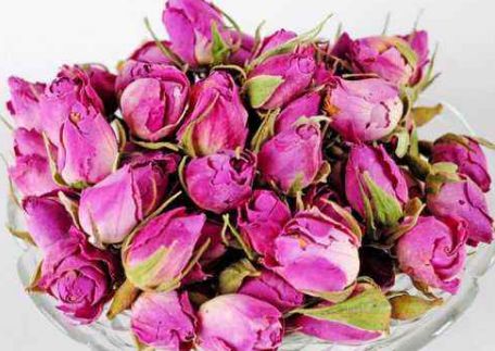 橙色的小玫瑰叫什么 小小的橙色的像玫瑰的花