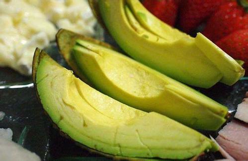 牛油果的功效与作用 女人吃牛油果6大好处