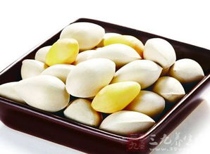 白果的神奇功效与作用 白果美白祛斑的做法