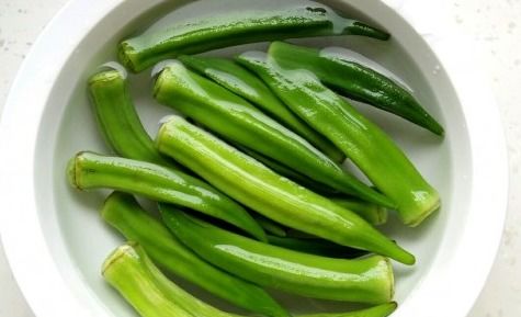 秋葵直接生吃可以吗 秋葵不焯水吃有毒吗