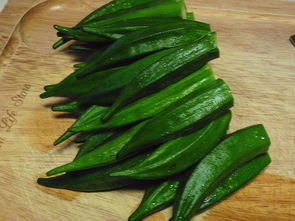 秋葵一个坑栽几棵 秋葵种单棵还是双棵