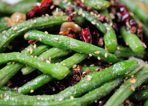 缸豆和豆角是一个东西吗 豇豆和豆角是一个东西吗