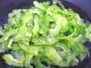 苦瓜煮熟后属于寒性吗 苦瓜怎么做去寒性