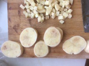 茭白切开里面有黑点能吃吗 茭白内部有黑斑能吃吗