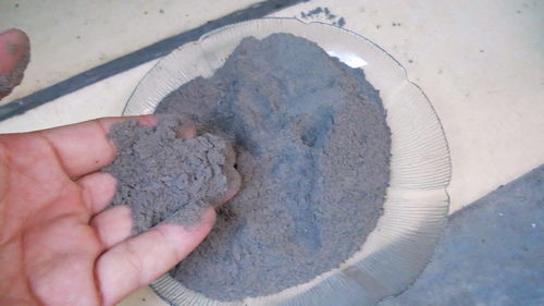 草木灰的正确使用方法 草木灰能直接撒地里吗