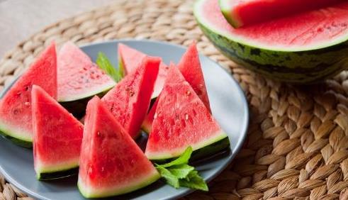 西瓜和什么食物相克 吃完西瓜千万别碰5种食物
