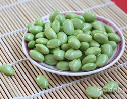 豌豆和黄豆是一种豆吗 豌豆跟黄豆的图片对比