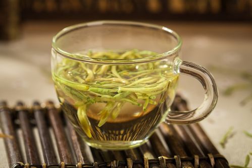 金银花泡水喝的效果 金银花对男人性功能有效吗