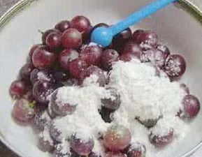 面粉和盐洗水果哪个好 面粉洗水果的危害