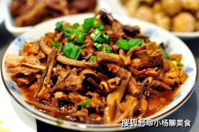 黄花菜有什么功效 六种人不宜多吃黄花菜